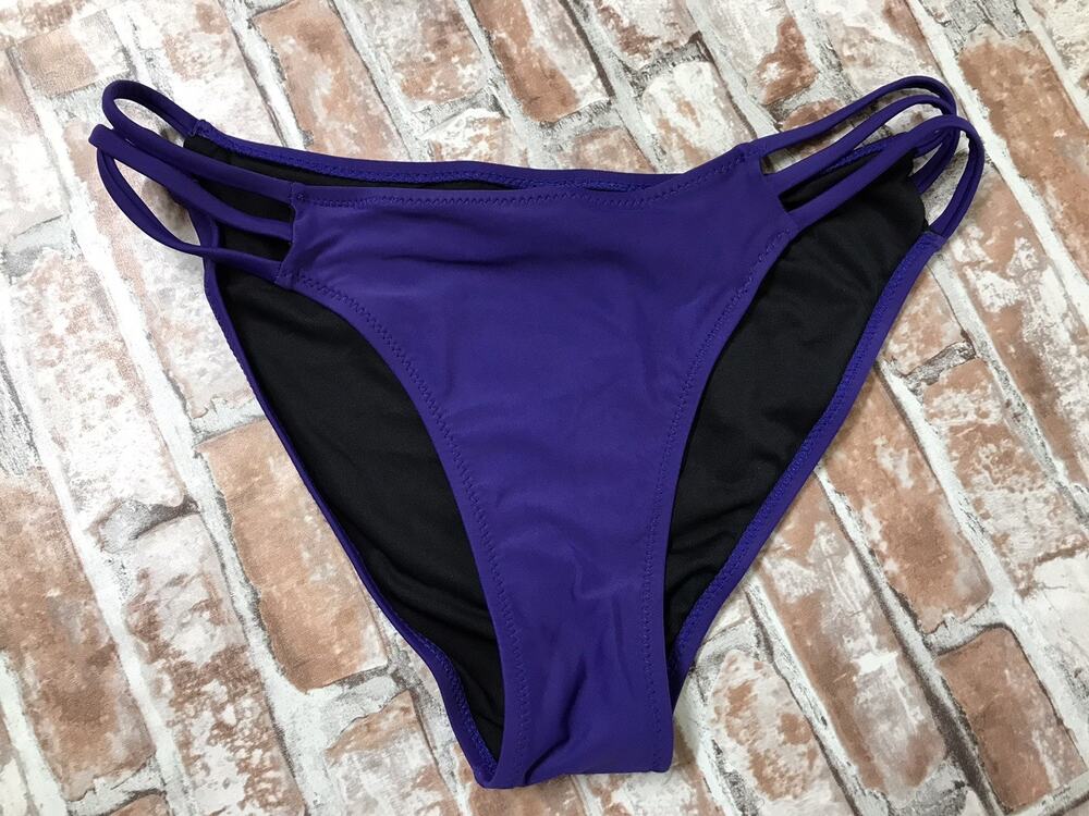 YOLIPULI Bikini Bottoms Size Medium PURPLE Swimwear SUMMER TRIPLE STRAPS NWOT
